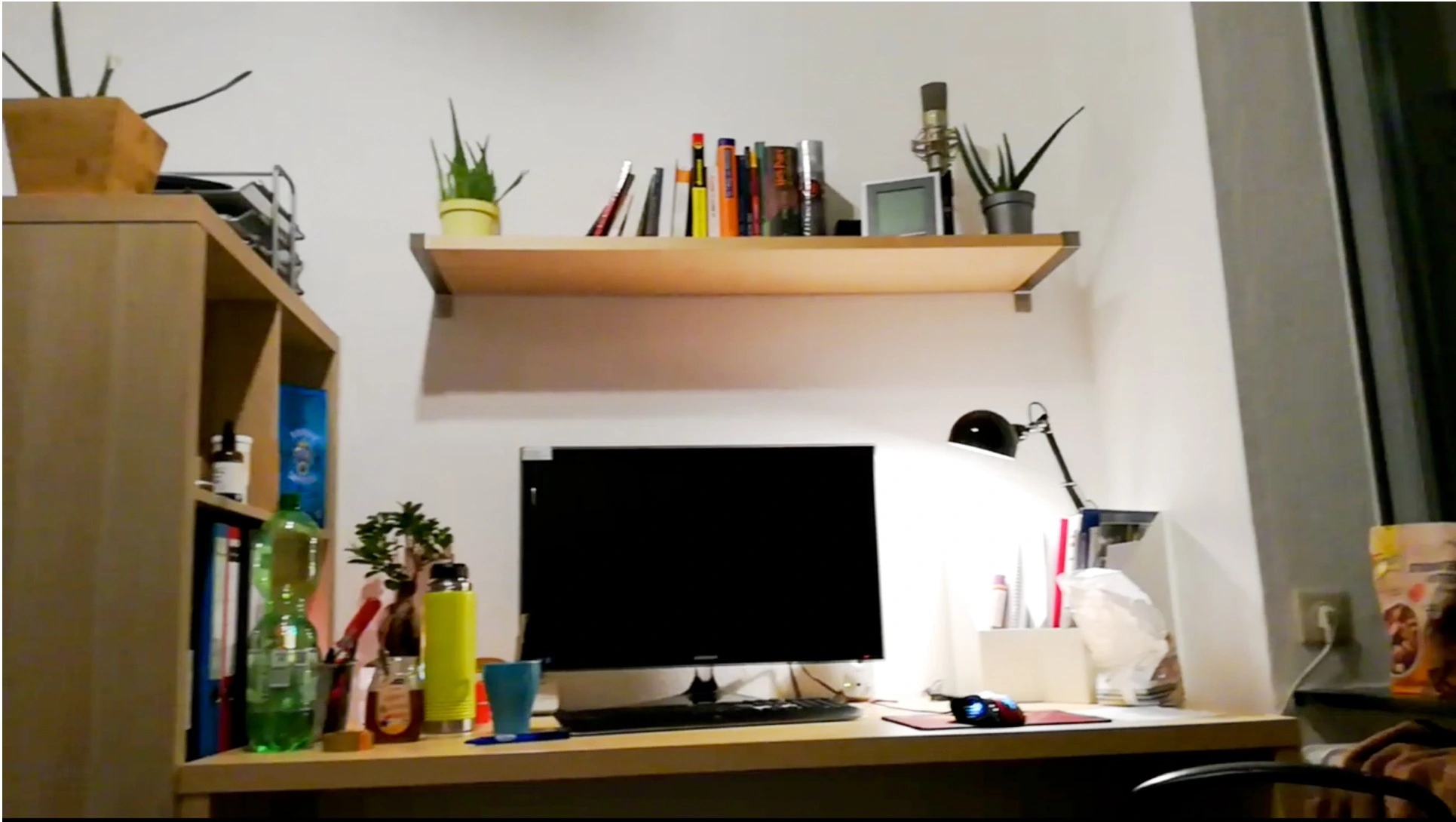 Nicklas' erster Schreibtisch